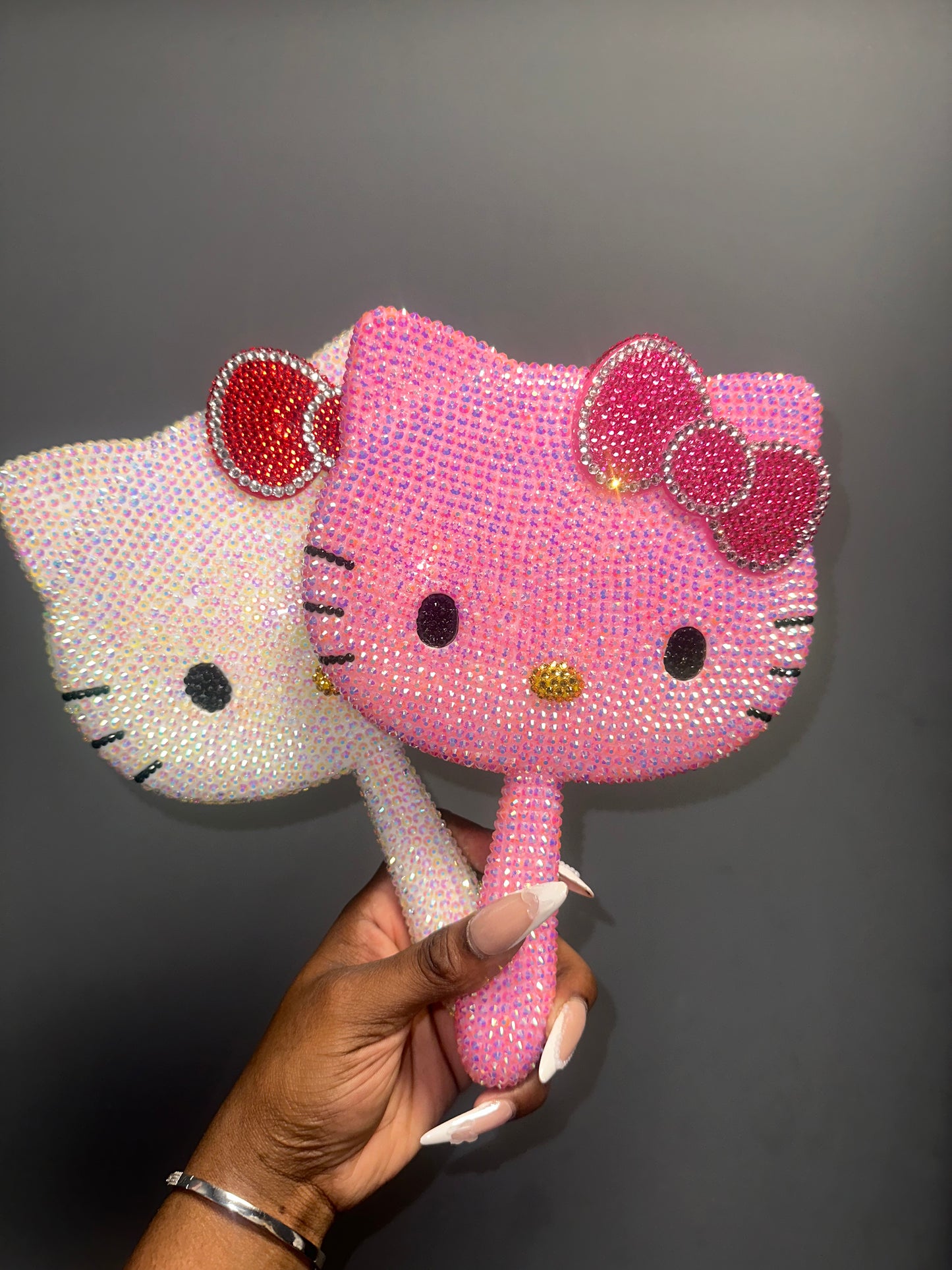 HELLO KITTY MIRROR